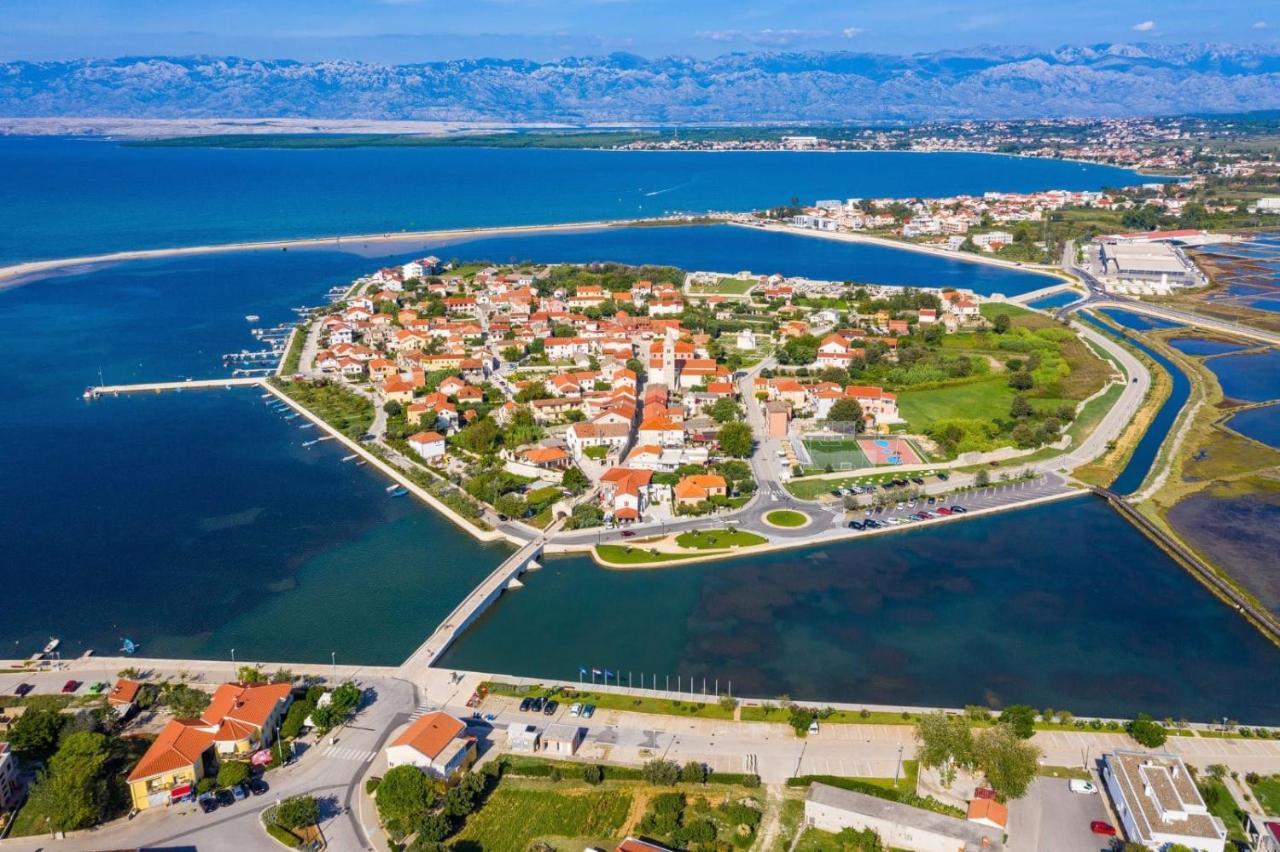 Apartments With A Parking Space Nin, Zadar - 13571 ภายนอก รูปภาพ