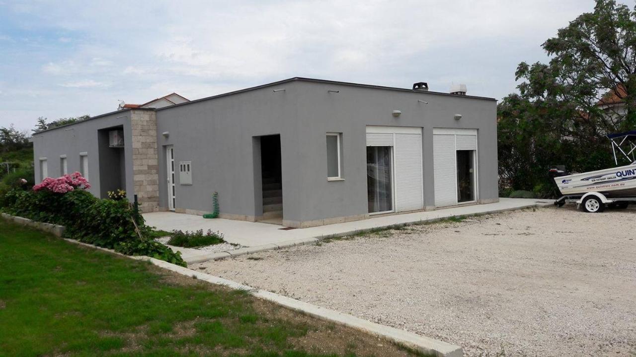 Apartments With A Parking Space Nin, Zadar - 13571 ภายนอก รูปภาพ