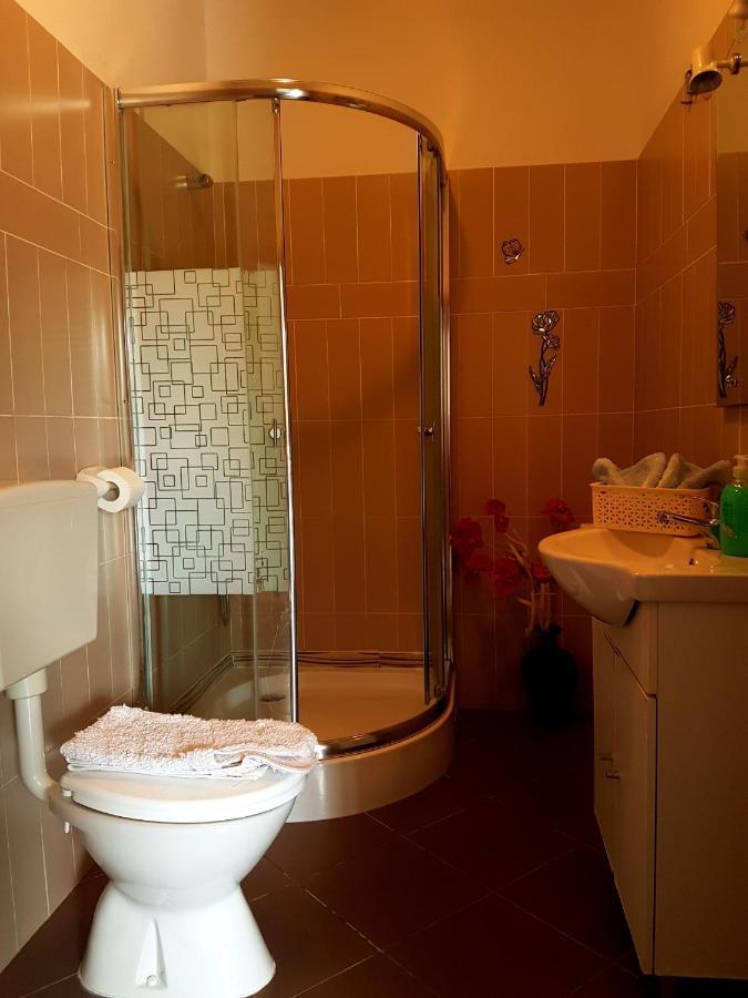 Apartments With A Parking Space Nin, Zadar - 13571 ภายนอก รูปภาพ