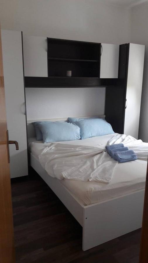 Apartments With A Parking Space Nin, Zadar - 13571 ภายนอก รูปภาพ