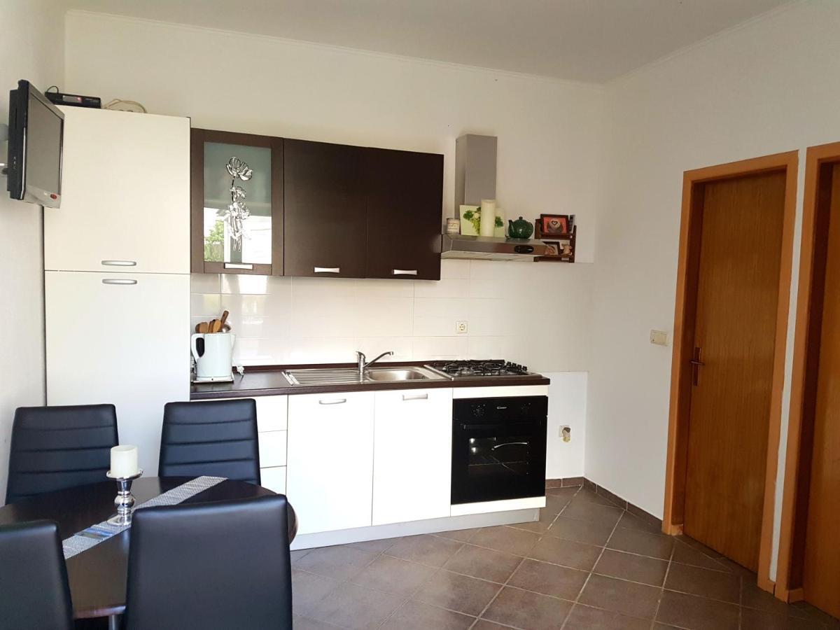 Apartments With A Parking Space Nin, Zadar - 13571 ภายนอก รูปภาพ